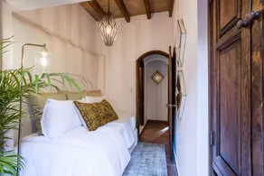 3BR Garden Home with Rooftop & Garage in Centro San Miguel de Allende - Chambre