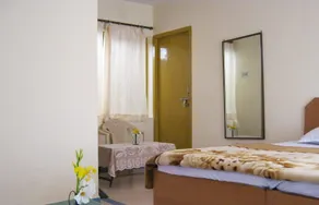 Janardan Resort Pangot - Room