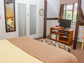 Little London - Room