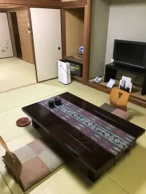 Ritouen - Camera