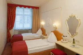 Pertschy Palais Hotel - Quarto