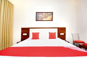 OYO 27061 Hotel Magnum - Room