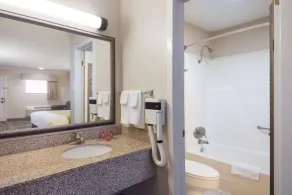 SureStay Hotel by Best Western Rockdale - Bad