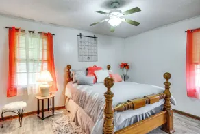 Quiet & Cozy Rembert Home ~ 9 Mi to Air Force Base - Interiør