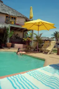 Sebastian de los milagros - Pool