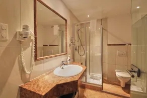 Hotel Traube - Bathroom