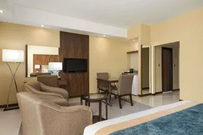 Howard Johnson by Wyndham Abu Dhabi Downtown - Chambre