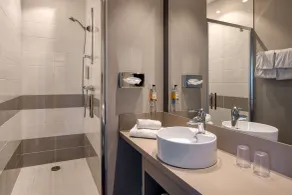 Best Western Hotel Atlantys Zenith Nantes - Bathroom