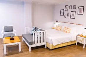 J PLACE HOTEL - Chambre