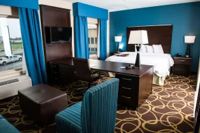 Hampton Inn & Suites by Hilton Regina East Gate - Zimmer