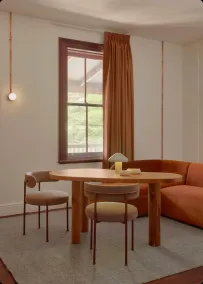Garde and Warders Hotel - Room