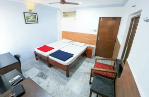 Hotel Shriram - Room