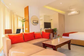 Montclair Ananta Elite Solan - Room