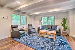 Private Hot Tub & Fire Pit: Family Broadway Cabin - Innenbereich