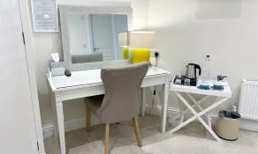 The Rising Sun - Room