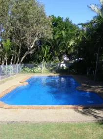 Bargara Beach Motor Inn budget accommodation pet friendly on application - Outdoor pool