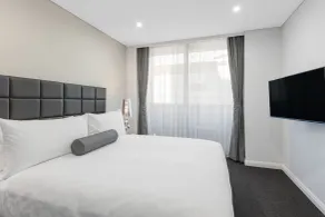 Meriton Suites North Sydney - Room