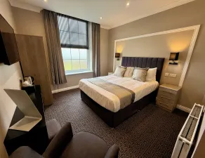 The Raven Hotel - Værelse