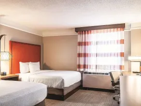 La Quinta Inn & Suites by Wyndham New Orleans Downtown - Chambre