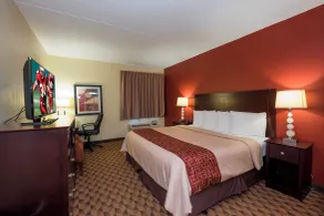 Red Roof Inn & Suites Cincinnati North-Mason - Rum