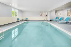 TownePlace Suites Manchester-Boston Regional Airport - Piscine