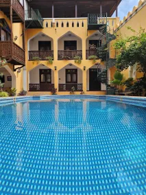 Mizingani Seafront Hotel - Piscina