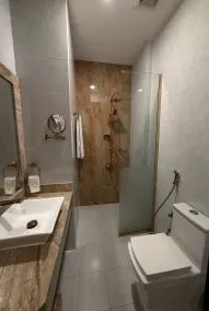 Holiday Al Khaleej Hotel - Bathroom