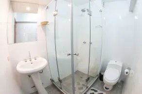 Ureta Hotel - Bathroom