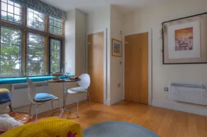 6 Coram Tower - Room