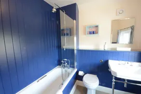 2 The Dunes, Thorpeness - Bathroom