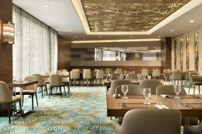 Ramada by Wyndham Gemli̇k - Restaurant