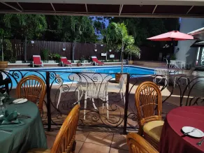 Altamont Court Hotel - Pool
