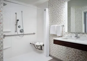 Holiday Inn & Suites Boston Peabody by IHG - Chambre