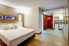 Comfort Suites Brasília - Room