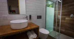 Somewhere Bocas del Toro - Bathroom