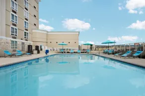Holiday Inn - Beaumont East-Medical Ctr Area by IHG - Piscine