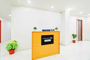 Townhouse Oak Santosh Nagar Hyderabad - Lobby
