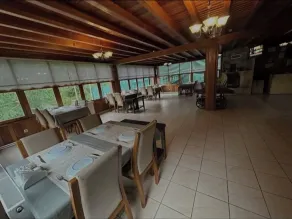 Özde Dağ Evi - Dining