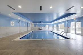 Holiday Inn Express & Suites - Staunton by IHG - Piscine