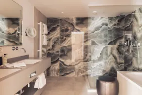 Hotel Schöne Aussicht - Badezimmer
