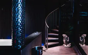 The Hideout House - Interior entrance
