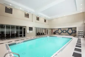 Hampton Inn & Suites Barrie - Piscine