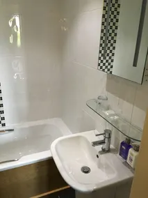 Wakefield Limes Lodge - Bathroom