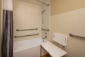 La Quinta by Wyndham Atlanta Ballpark/Galleria - Salle de bain