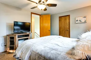 Grand Blanc Rental w/ Gas Grill & Private Yard - Chambre
