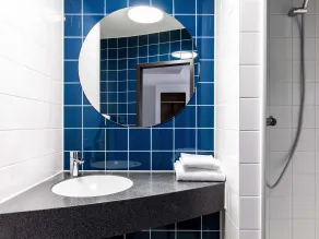 B&B Hotel Hamburg City-Ost - Bathroom