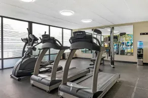 Best Western Premier Alton-St. Louis Area Hotel - Fitnessbereich