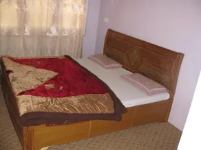 Hotel Gulistan - Room