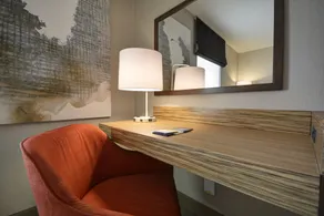 Hampton Inn & Suites Detroit/Warren - Chambre