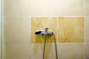 OYO Life 1643 Grand Monica - Bathroom